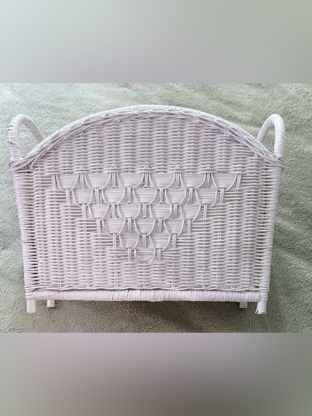 Beautiful white wicker MCM Magazine Holder